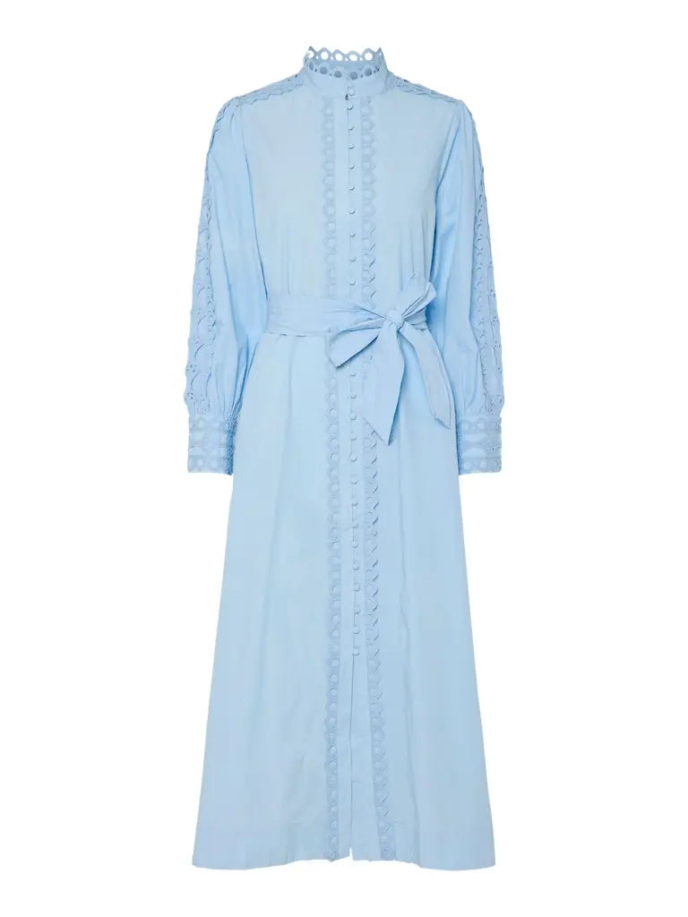 Yamina Lang Kjole - Clear Sky - Y.A.S - thebasicshop.no