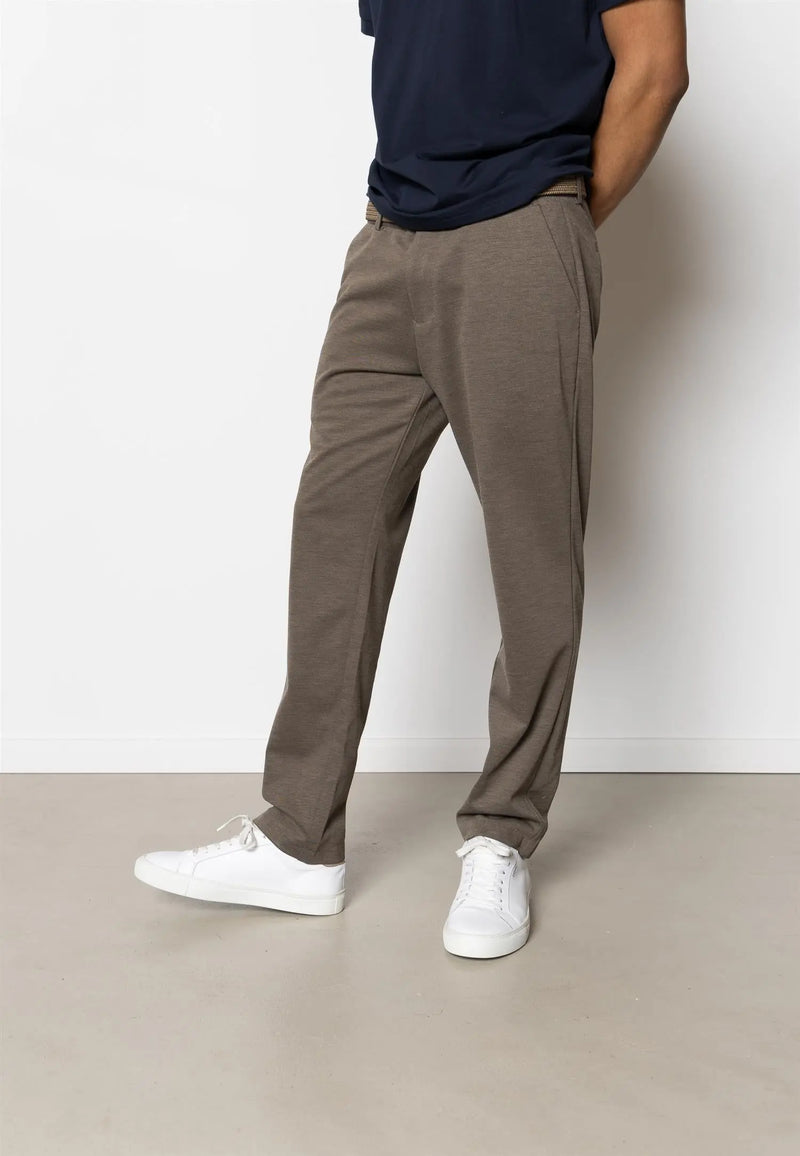 Brendon Bukse - Dark Khaki Clean Cut Copenhagen