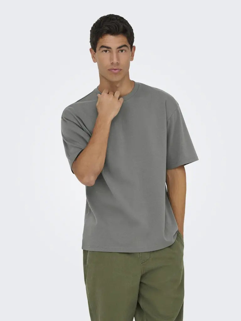Caspian Boxfit T-Skjorte - Castor Grey Only & Sons