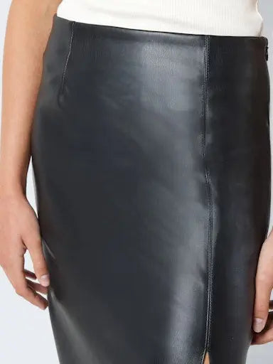 Clara Midiskjørt - Black Noisy May