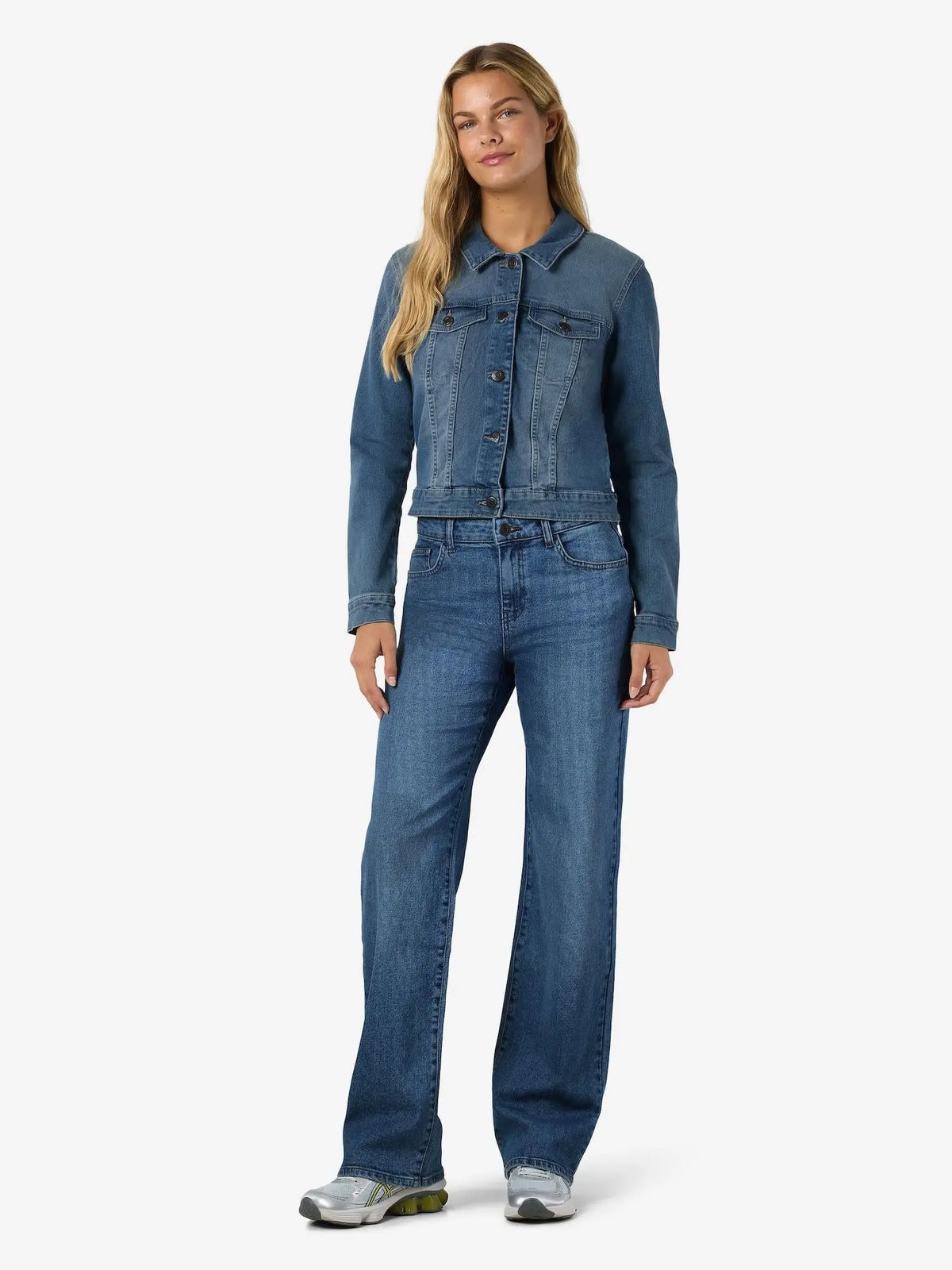 Debra Dongerijakke - Medium Blue Denim Noisy May