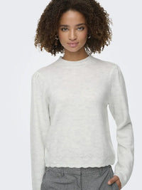 Elanora Genser - Cloud Dancer Detail JDY