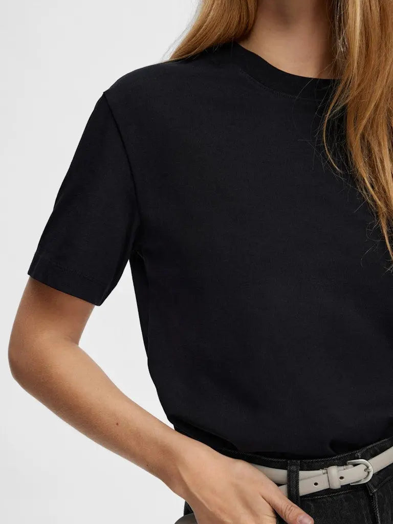 Essential Boxy T-Skjorte - Black Selected Femme