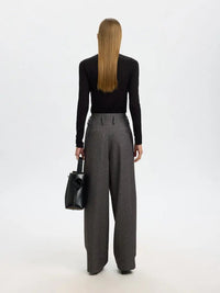 Lina Høyhalset Genser - Black Selected Femme