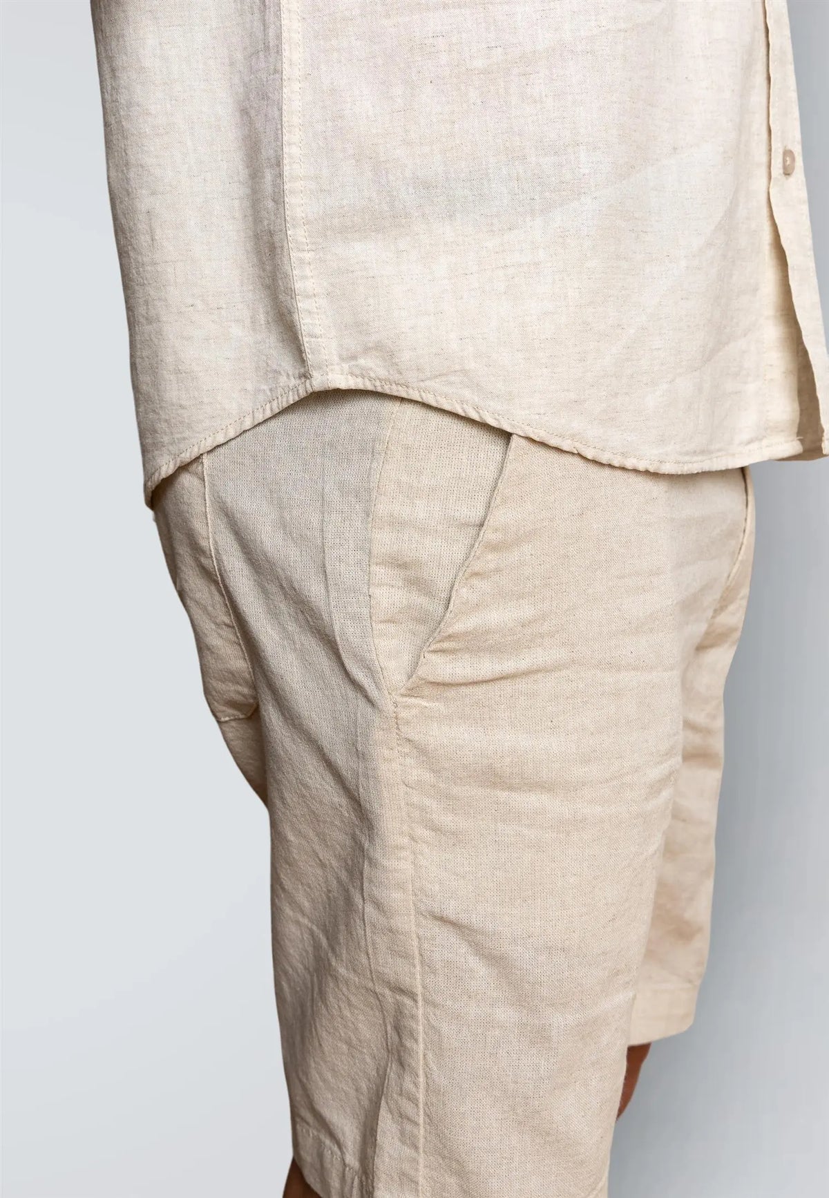 Luca Linshorts - Beige Clean Cut Copenhagen