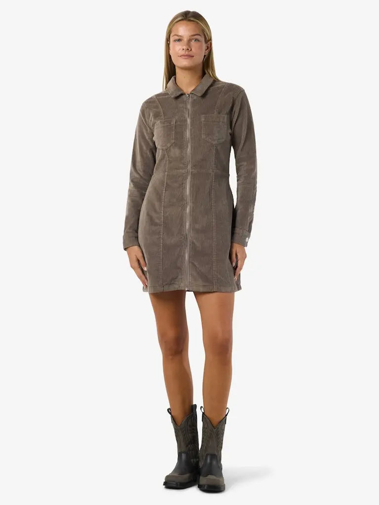 Nise Kordfløyelskjole - Morel Noisy May