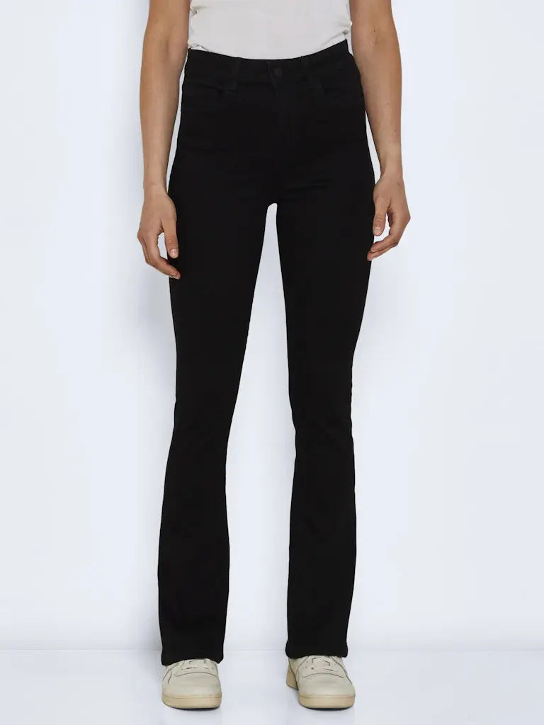 Sallie Flare Slengjeans 1023 - Black Noisy May