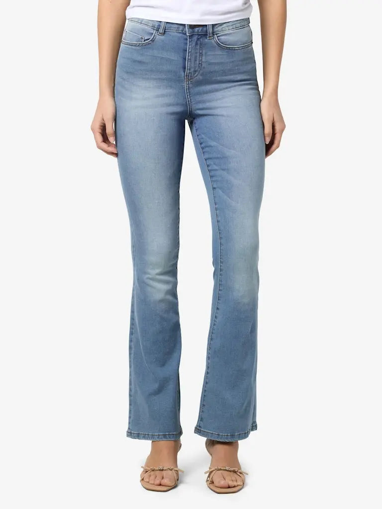 Sallie Flare Slengjeans 162 - Light Blue Denim Noisy May