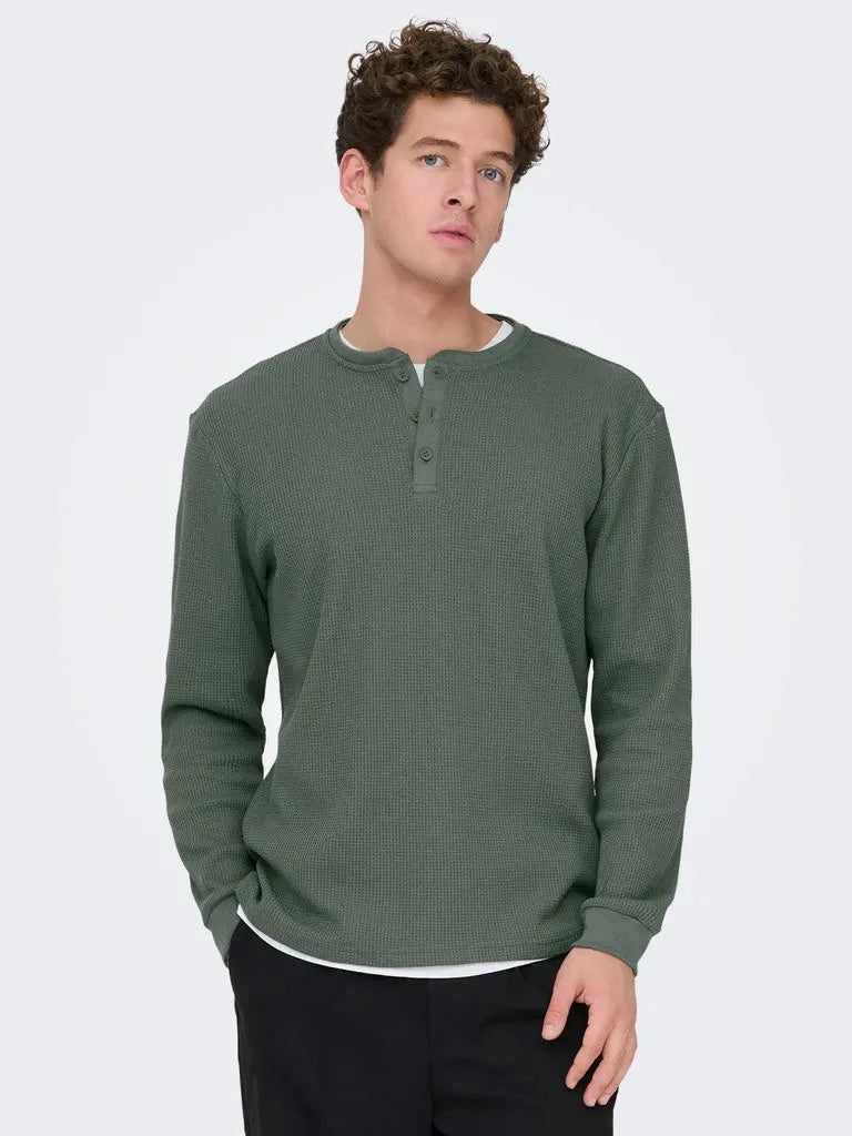 Tobie Grandad Tee - Castor Grey Only & Sons
