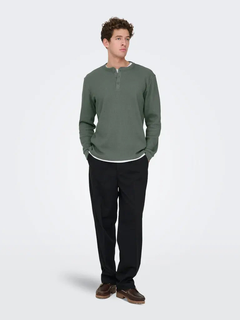 Tobie Grandad Tee - Castor Grey Only & Sons