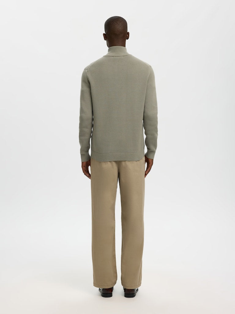 Dane Genser Half Zip - Vetiver